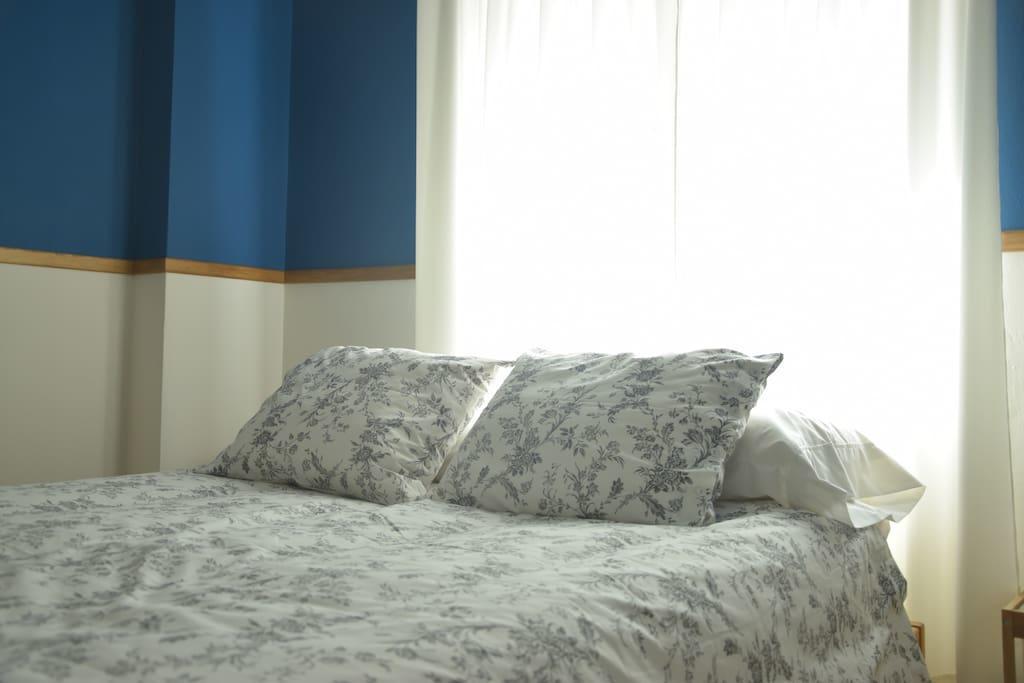 Blue & Red Apartment Афины Экстерьер фото